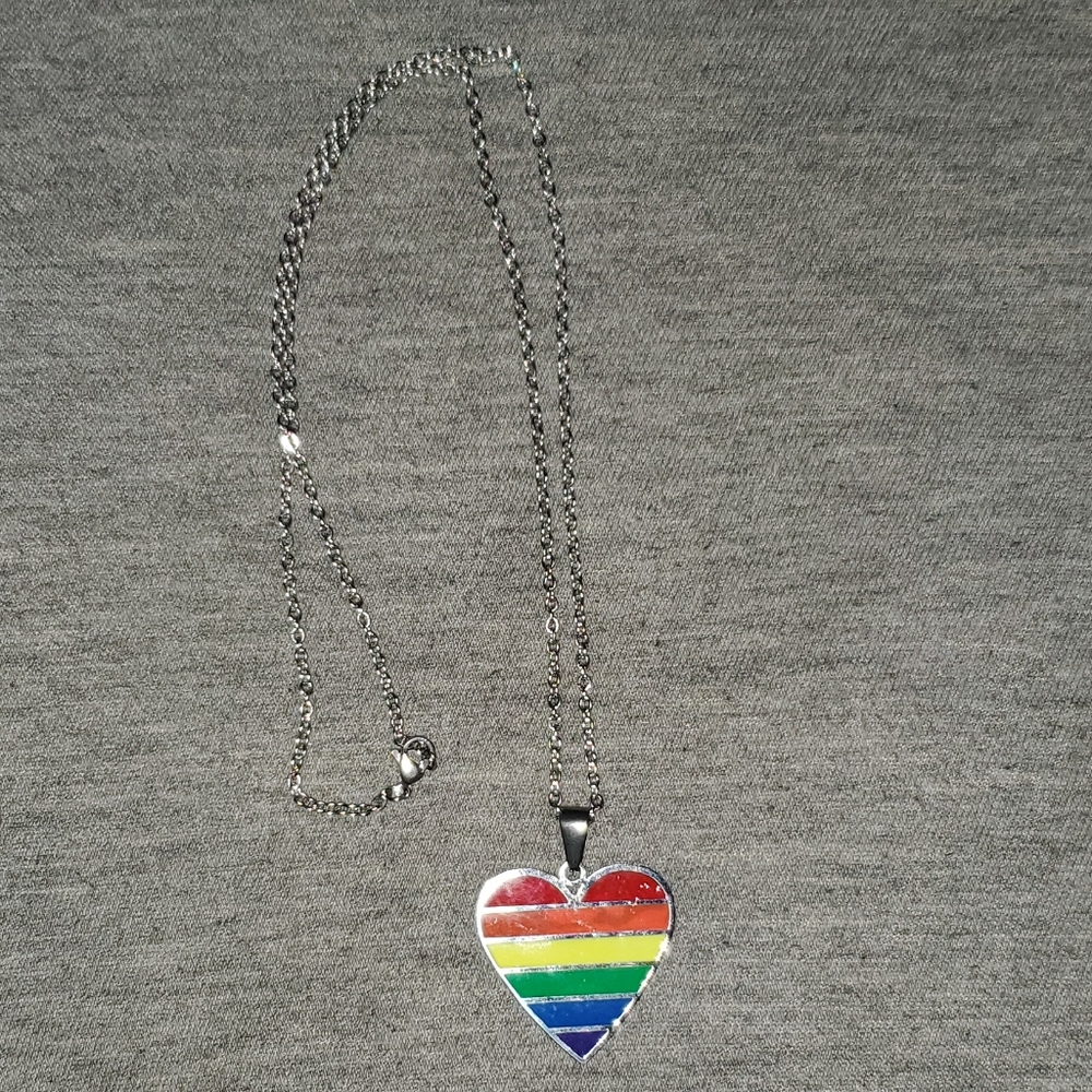 🌈 Rainbow pride necklace🌈